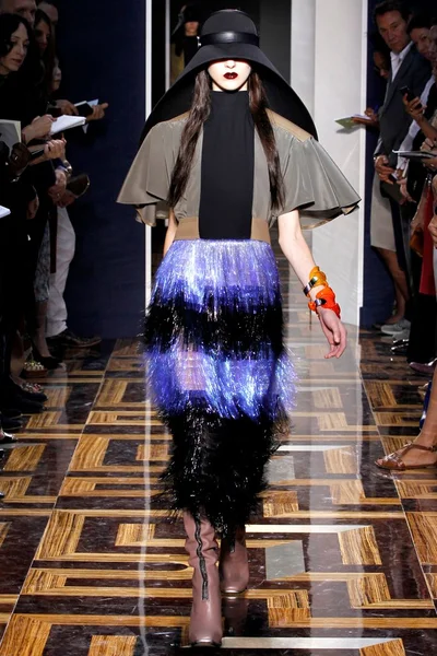 Look 31
